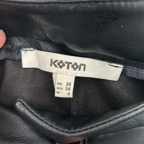 KOTON - Capri cropped wide pants faux leather high rise pants size 10 (UK 8) - Picture 3 of 11